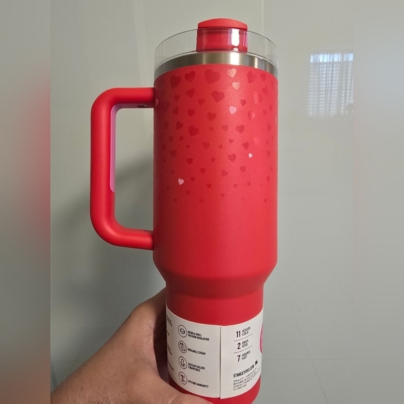 NWT Stanley 2025 Valentine's Day Limited Edition The Flowstate Quencher 40 oz - Picture 3 of 10